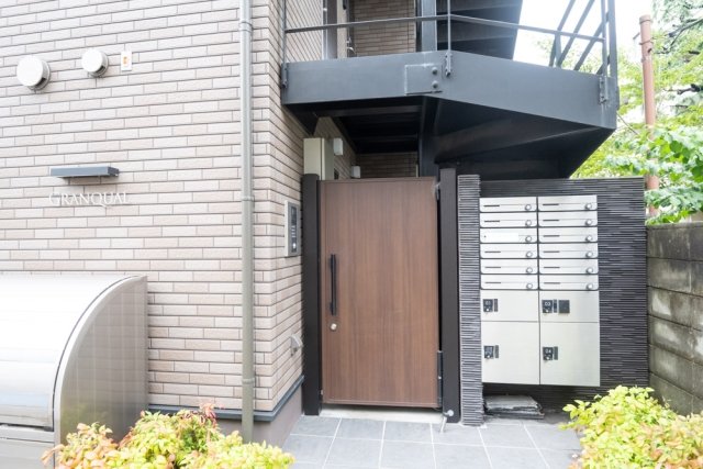 19/25 エントランス