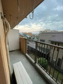 13/14 バルコニー