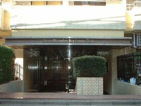 14/14 エントランス