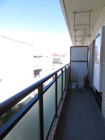 20/27 バルコニー