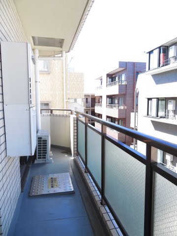 21/27 バルコニー