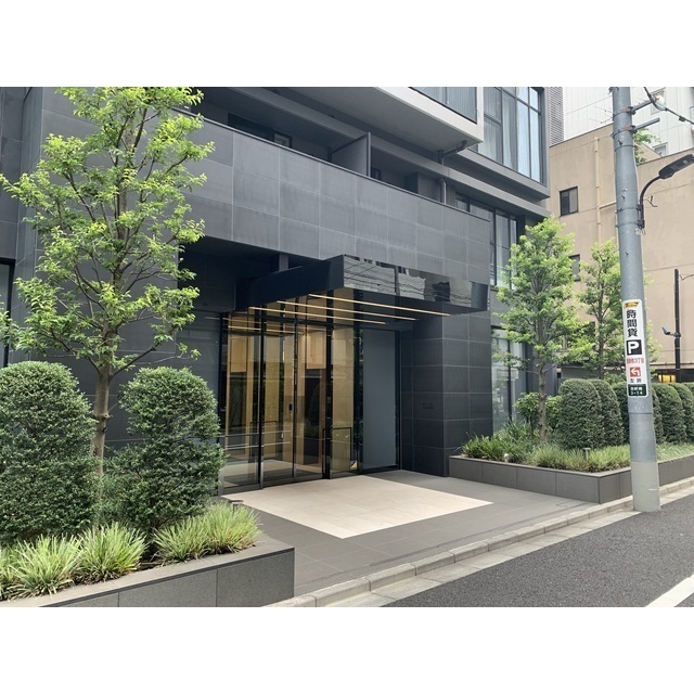 22/22 エントランス