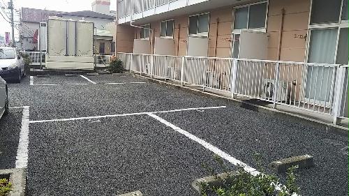 14/14 駐車場