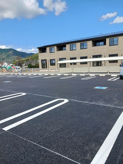14/20 駐車場
