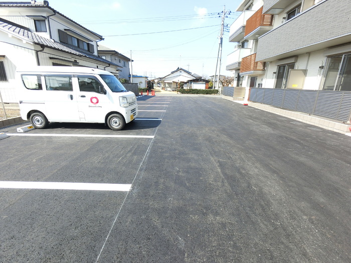 18/20 駐車場