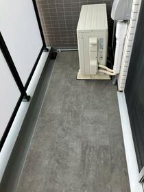 13/17 バルコニー