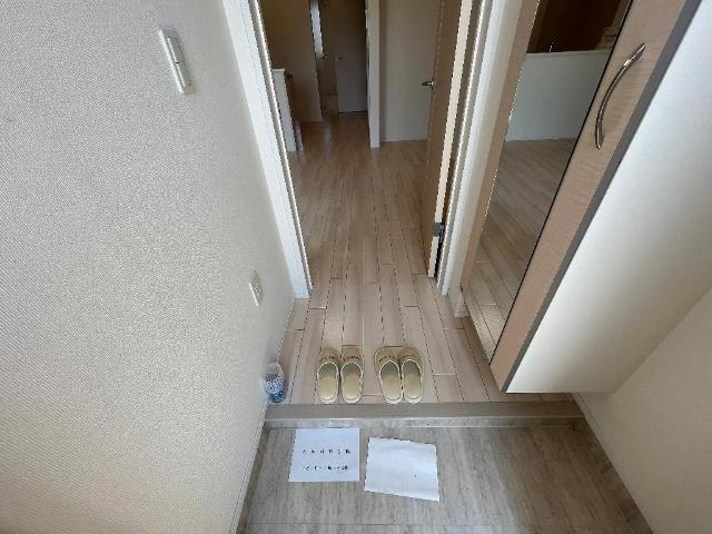 13/30 玄関