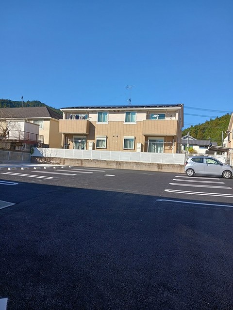 14/20 駐車場