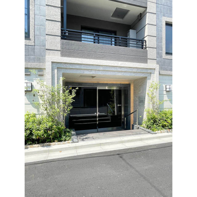 2/5 エントランス