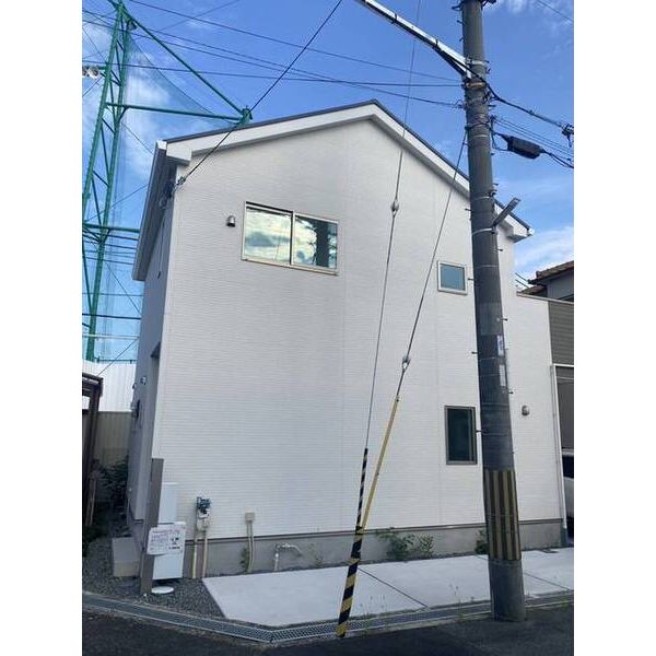 2/8 外観