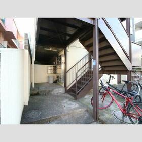 15/15 エントランス