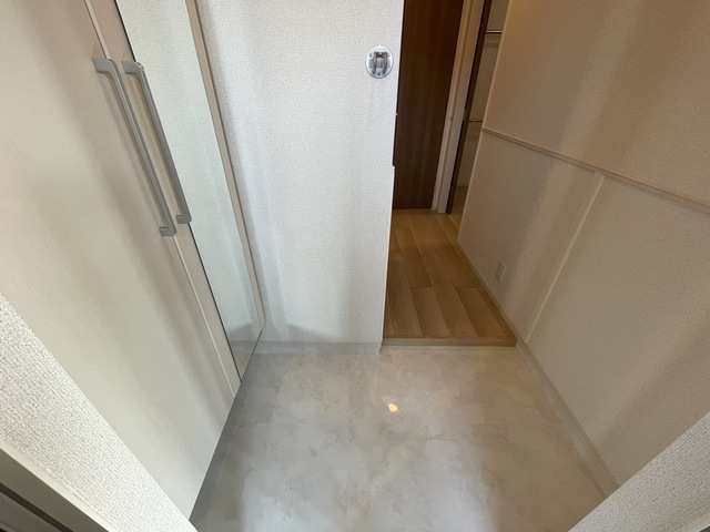 6/20 玄関