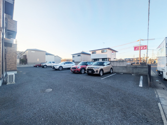 20/26 駐車場