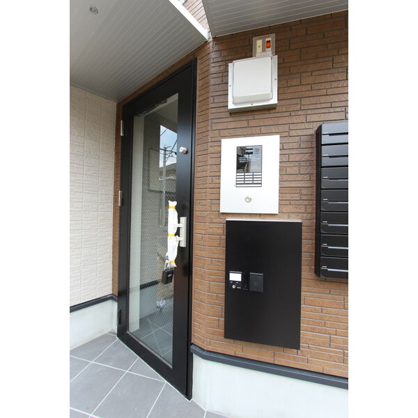 18/30 エントランス