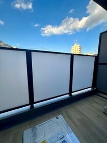 13/16 バルコニー