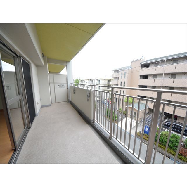 13/25 バルコニー