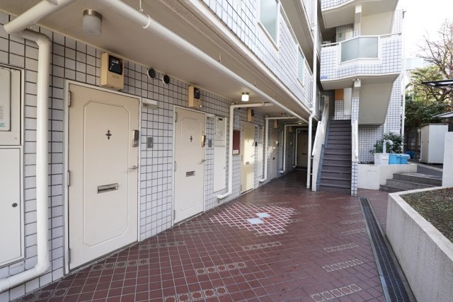 15/22 エントランス