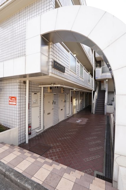 14/22 エントランス