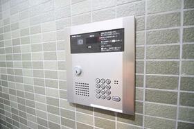 16/22 エントランス