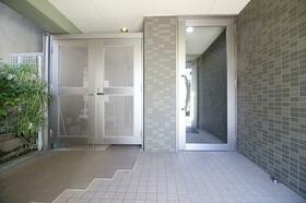 15/22 エントランス