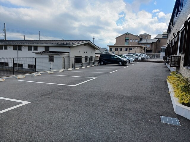 14/20 駐車場