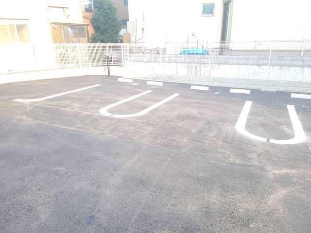 14/20 駐車場