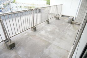 13/16 バルコニー