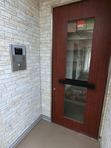 14/17 エントランス