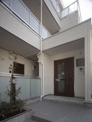 17/21 エントランス