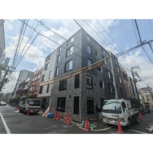 アピチェ南千住　B棟の外観