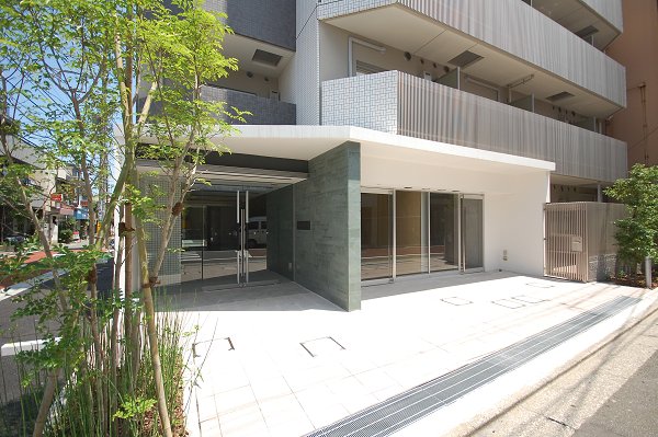 15/25 エントランス