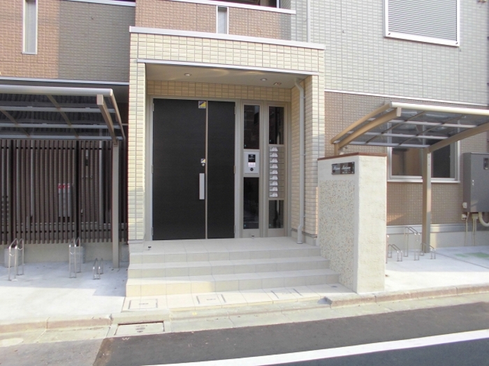 17/28 エントランス