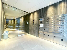 2/2 エントランス