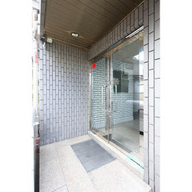 4/4 エントランス