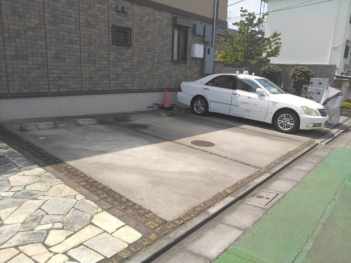 20/20 駐車場