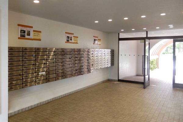 15/16 エントランス