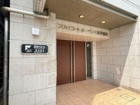 16/16 エントランス