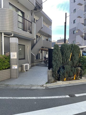 20/24 エントランス