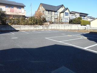 2/10 駐車場
