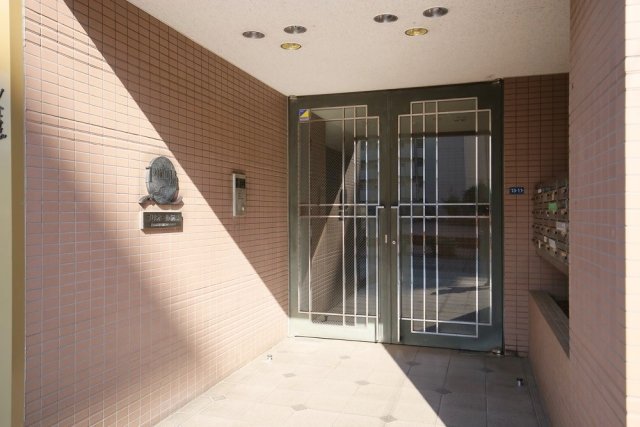 15/17 エントランス