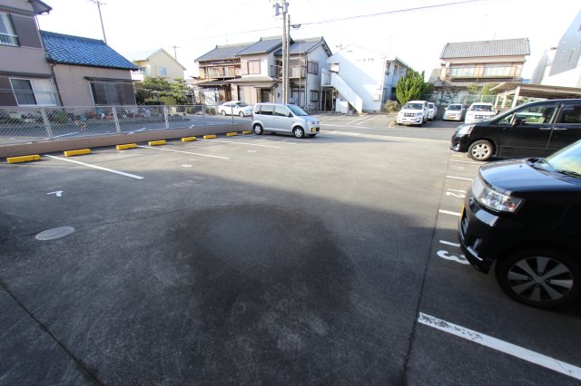 17/27 駐車場