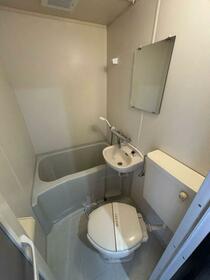 16/18 浴室