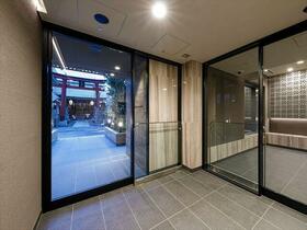 14/14 エントランス