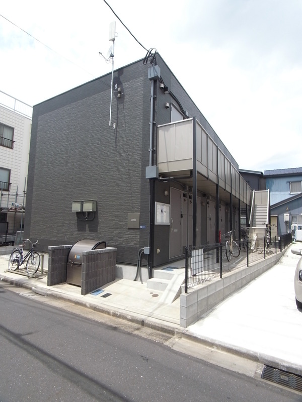 18/25 エントランス