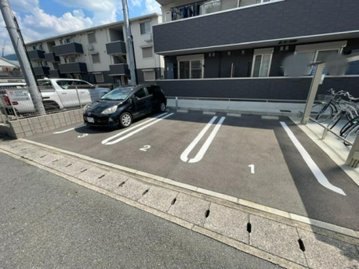 19/19 駐車場