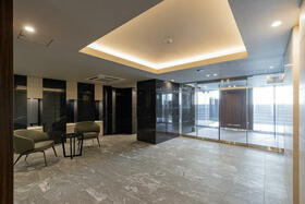 2/3 エントランス