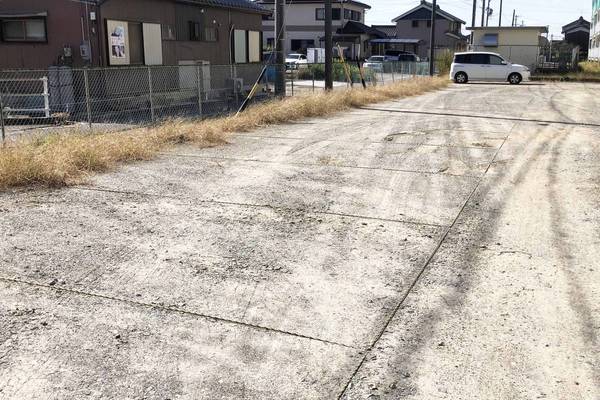 17/17 駐車場