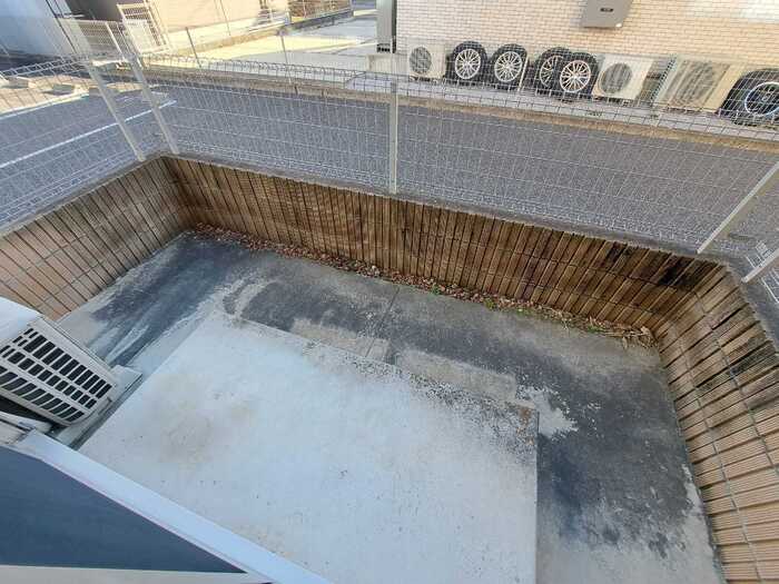 13/25 バルコニー