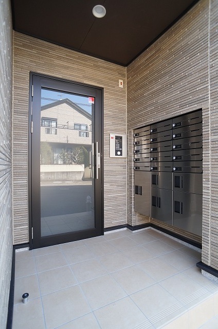 13/20 エントランス