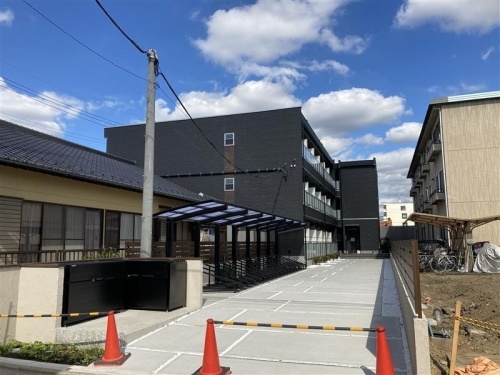 17/18 エントランス